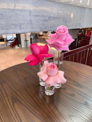 Modern-fresh-flowers-florist-Christchurch-table-arrangements-bud-vases-roses